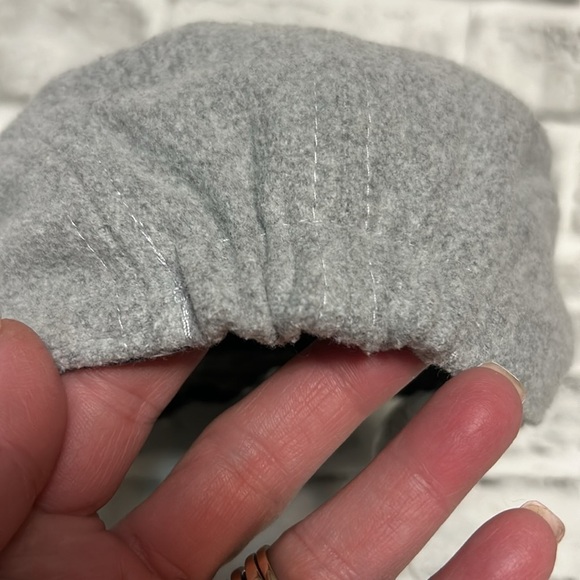 Carter's Boy’s Newsboy Cap Gray Hat, Plaid Lining Cap 3-9 Months, Elastic Back - Picture 7 of 7